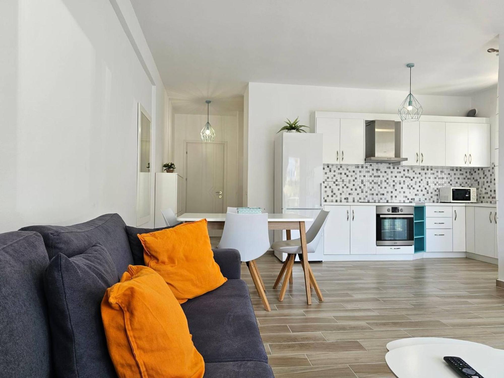 Brand New Apartments Sarandë エクステリア 写真