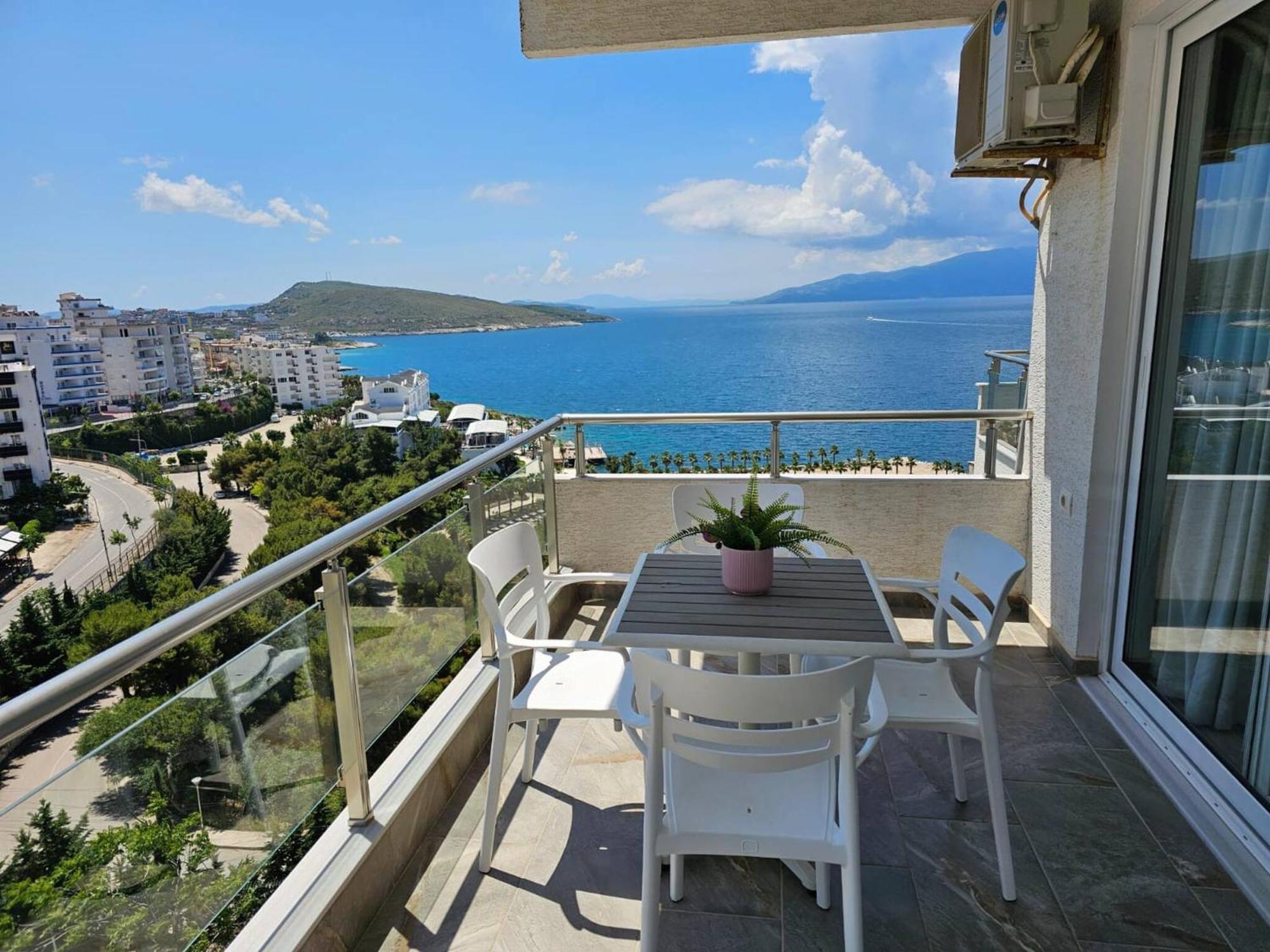 Brand New Apartments Sarandë エクステリア 写真